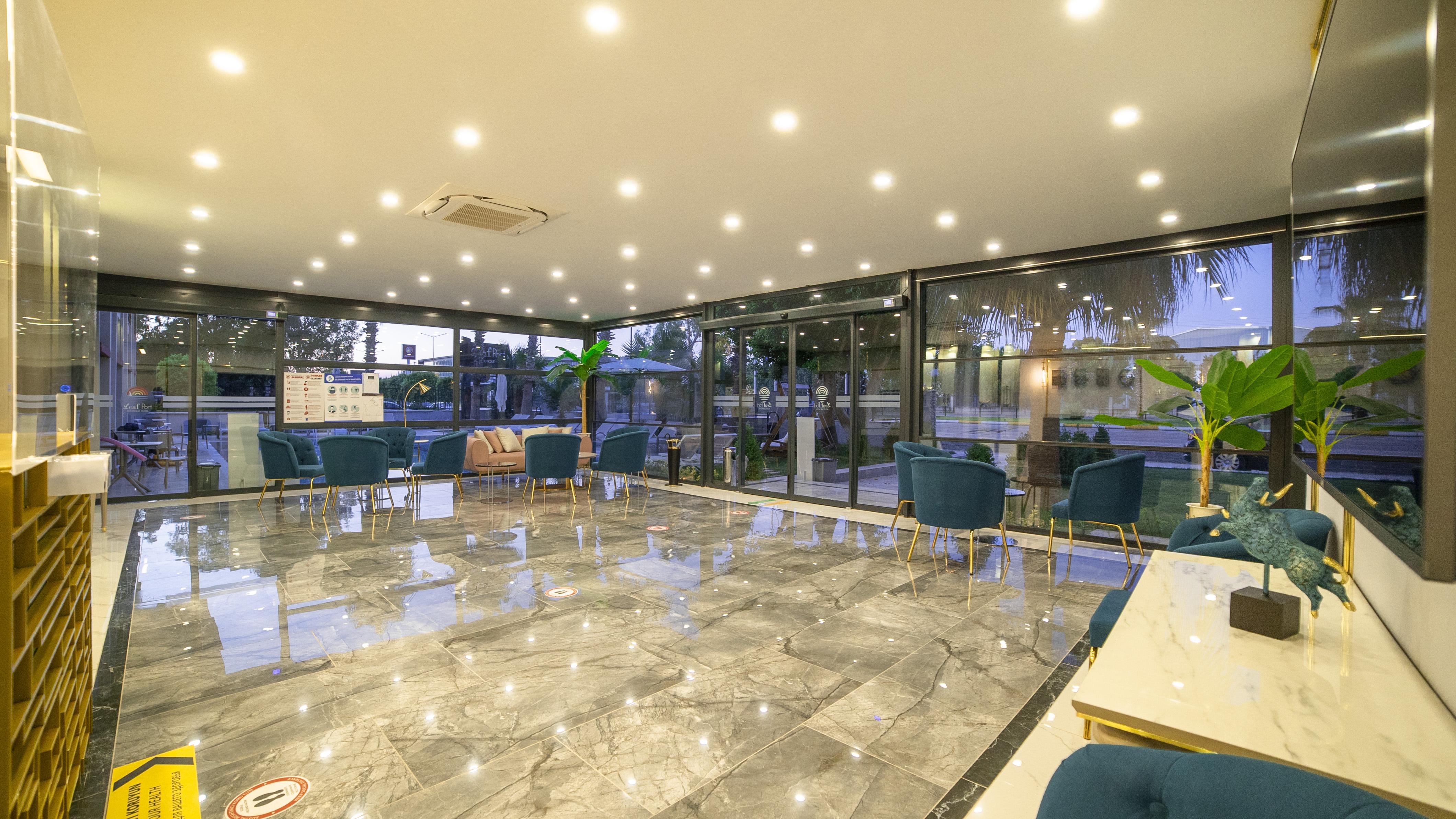 Leaf Port Otel 4*